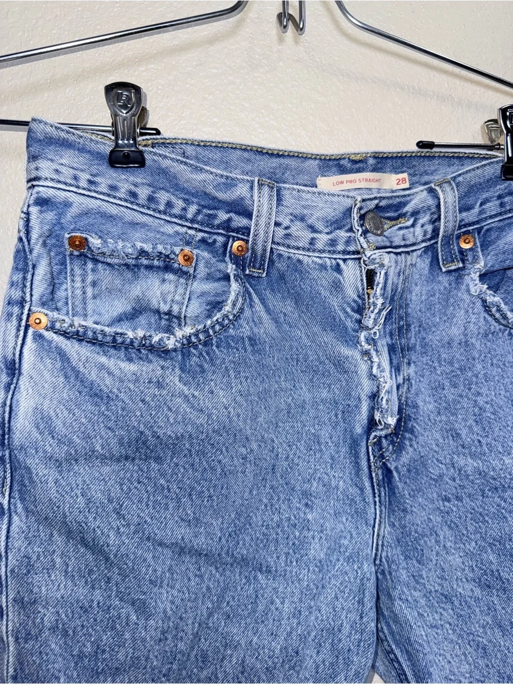 Levi’s Low Pro Straight 28 Cutoff Denim Jorts Raw Hem 90s Dad Shorts Grunge